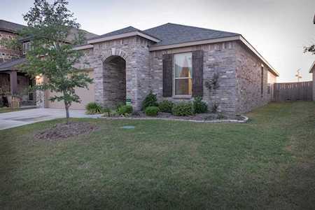 10221 Fox Springs Drive Fort Worth, TX 76131