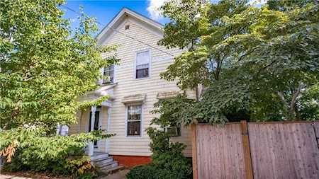 132 Rutherglen Ave Providence, RI 02907