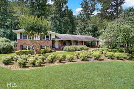 2801 Riderwood Dr Decatur, GA 30033