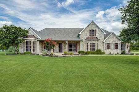 700 Saddlebrook Drive Lucas, TX 75002