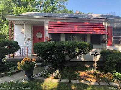 5580 Farmbrook St Detroit, MI 48224