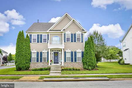 53 Bullskin St Charles Town, WV 25414