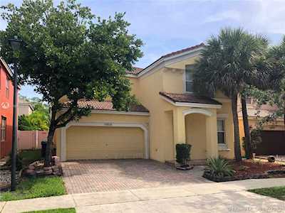 15809 SW 48 Pl Miramar, FL 33027