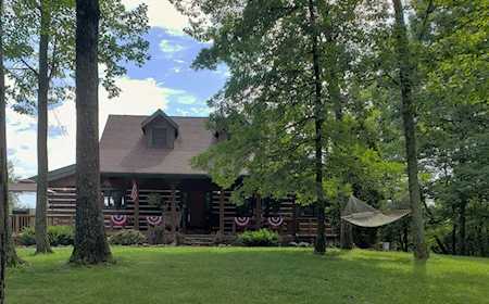1833 Laurel Lake Drive Monteagle, TN 37356