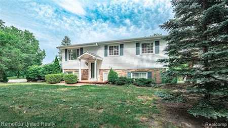 1784 Byron Rd Howell Twp, MI 48855