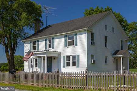 2463 Greensburg Rd Martinsburg, WV 25404