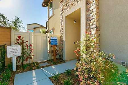 3157 Telaga Rd Carlsbad, CA 92010