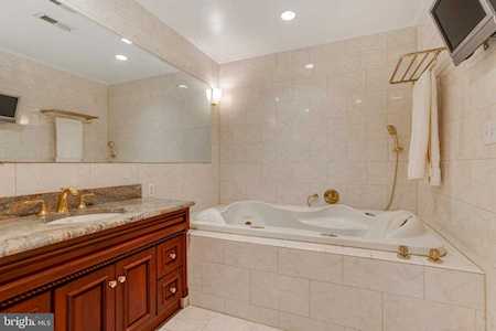109 Franklin St Alexandria, VA 22314
