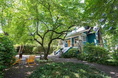 2351 W 37th Avenue Vancouver, BC V6M 1P4