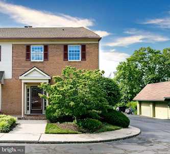 633 Main St Moorestown, NJ 08057