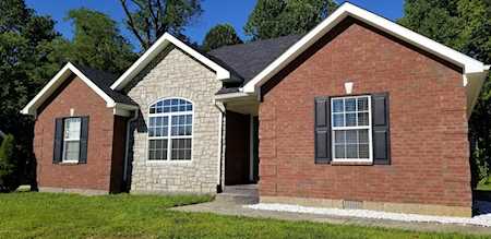 128 Peabody Loop Coxs Creek, KY 40013