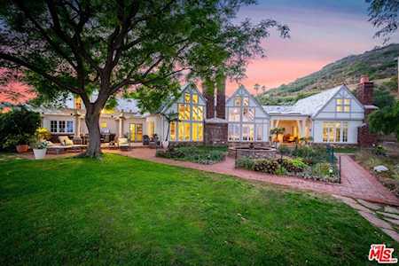 20990 Las Flores Mesa Drive Malibu, CA 90265