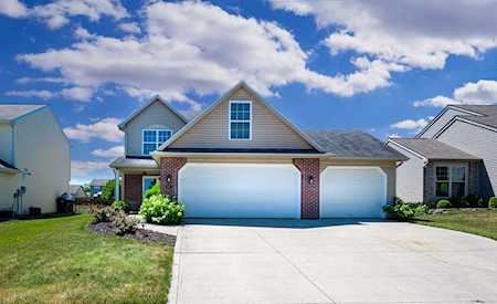 413 Chesterton Trail Fort Wayne, IN 46825