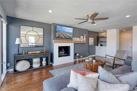 748 Manhattan Beach Boulevard #B Manhattan Beach, CA 90266