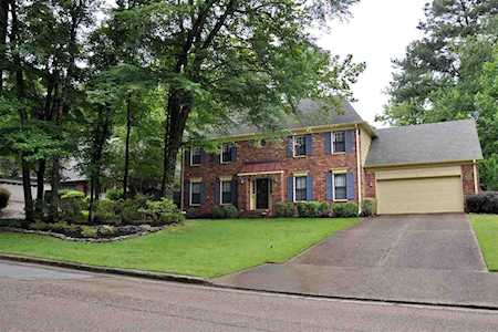 2479 Windy Oaks Dr Germantown, TN 38139