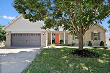 1202 Summer Lynne Dr Ofallon, MO 63366