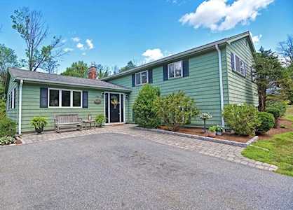 396 Chamberlain Street Holliston, MA 01746