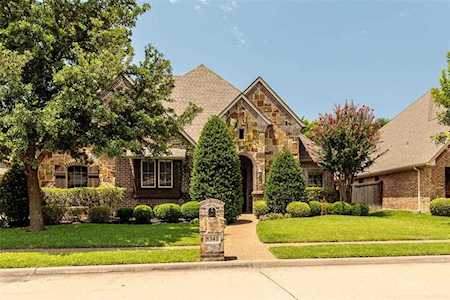 8341 Spence Drive North Richland Hills, TX 76182