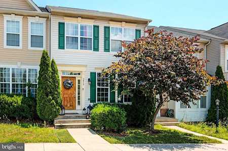 2472 Battery Hill Circle Woodbridge, VA 22191