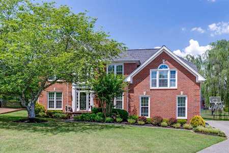 104 Vollan Ct Hendersonville, TN 37075