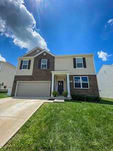 249 St Regis Dr Shelbyville, KY 40065