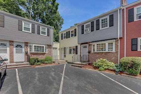 98 Cedar St #10 Wakefield, MA 01880