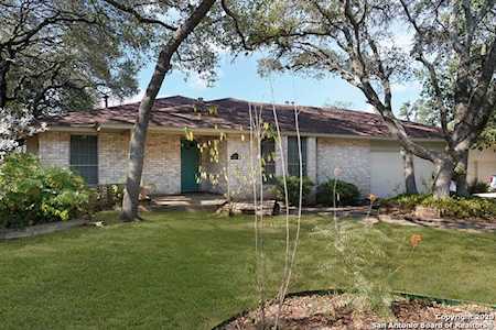 4514 Cypress Woods St San Antonio, TX 78249