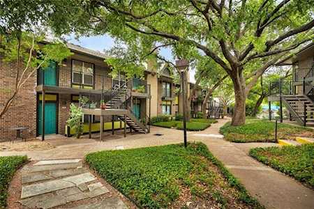 7685 Northcross Dr #1104 Austin, TX 78757