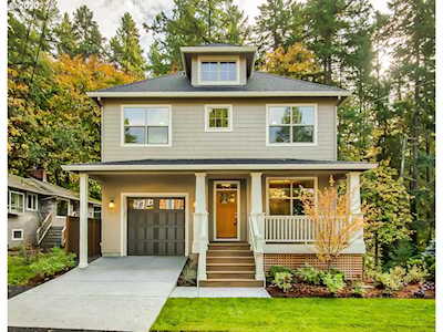 9236 SW 44th Ave Portland, OR 97219