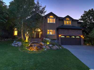 9712 S Alpine Valley E Cir Sandy, UT 84092