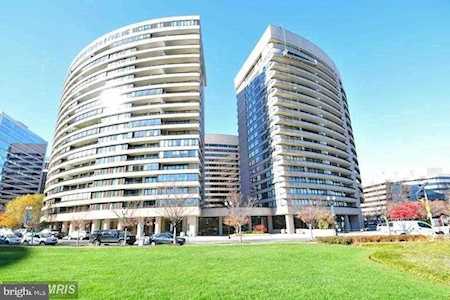 1200 Crystal Dr #1112 Arlington, VA 22202