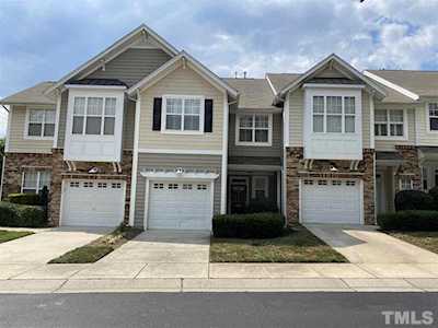 5026 Amber Clay Lane Raleigh, NC 27612