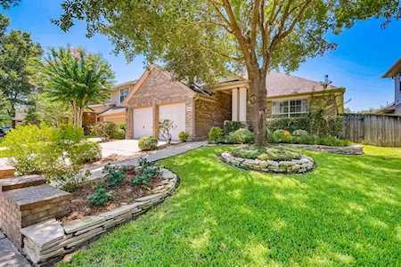 18515 S Raven Shore Dr Cypress, TX 77433