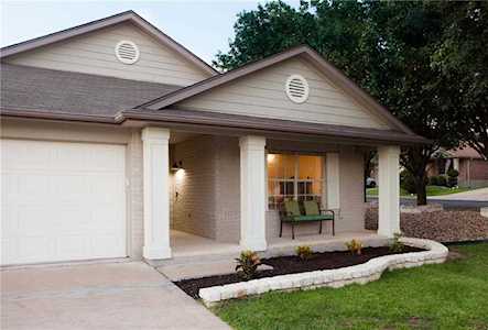 2600 Birchleaf Trl Austin, TX 78748