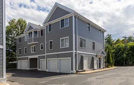 104 Coolidge Hill Rd #2 Watertown, MA 02472