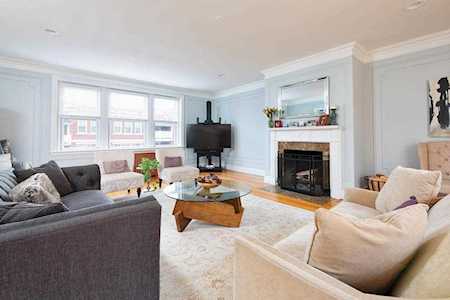 89 Pleasant St #6 Brookline, MA 02446