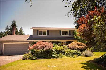 3535 Fairway Lane Longview, WA 98632