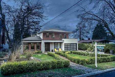 451 W St. James Road North Vancouver, BC V7N 2P6