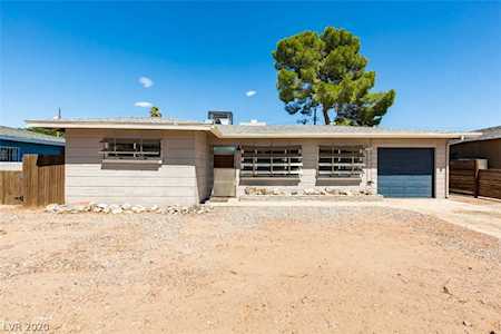2019 Santa Rita Dr Las Vegas, NV 89104