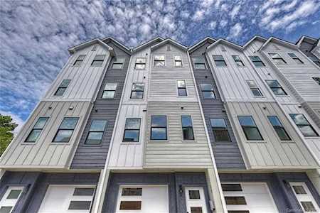 2017 Hamorton Place Charlotte, NC 28205