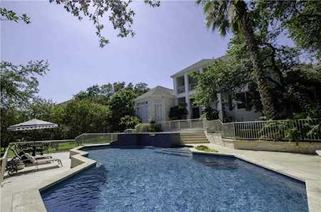 4000 Love Bird Ln Austin, TX 78730