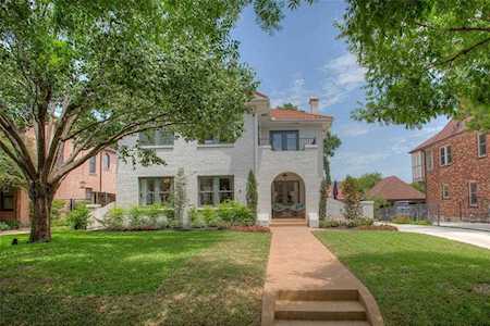 2409 Medford Court E Fort Worth, TX 76109