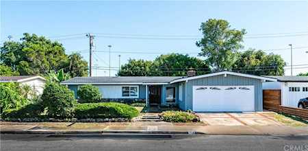 979 Presidio Drive Costa Mesa, CA 92626