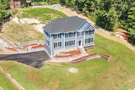 1 Treasure Hill Rd Wilmington, MA 01887