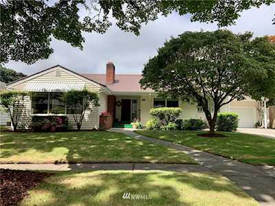 1519 23rd St Longview, WA 98632
