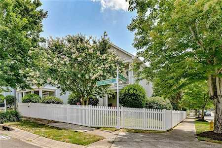 9704 Grier Springs Ln Charlotte, NC 28213