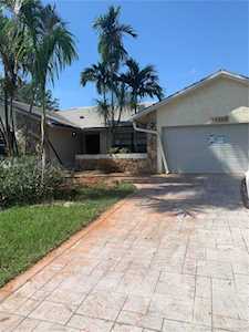 10910 NW 4th St Coral Springs, FL 33071