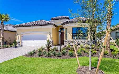 17513 Hickok Belt LOOP Bradenton, FL 34211
