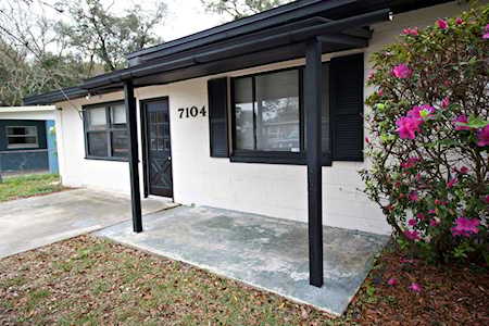 7104 Pellias Rd Jacksonville, FL 32211