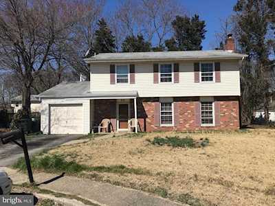 978 Sunny Ct Gambrills, MD 21054
